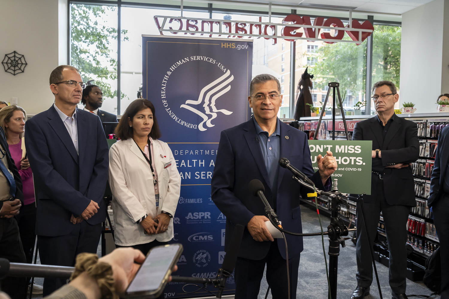 HHS Secretary with mRNA companies at vaccine event