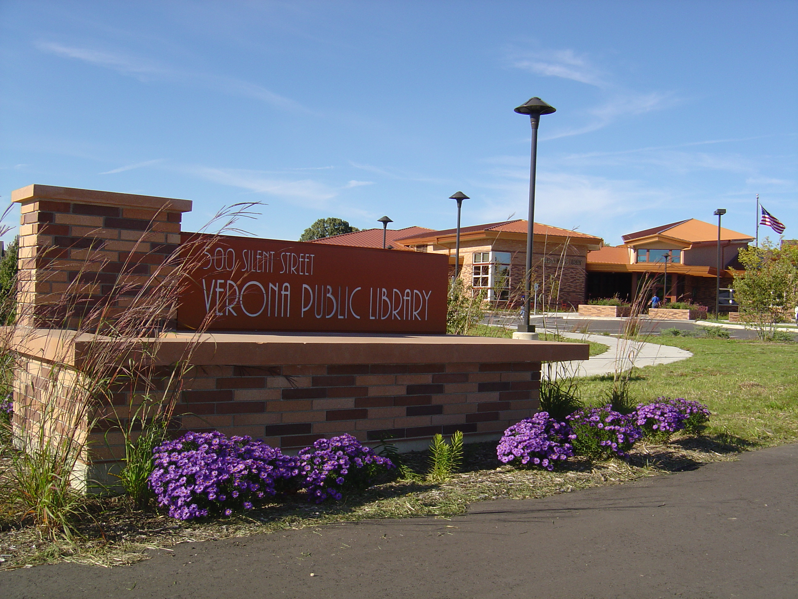 image of verona public library front sign