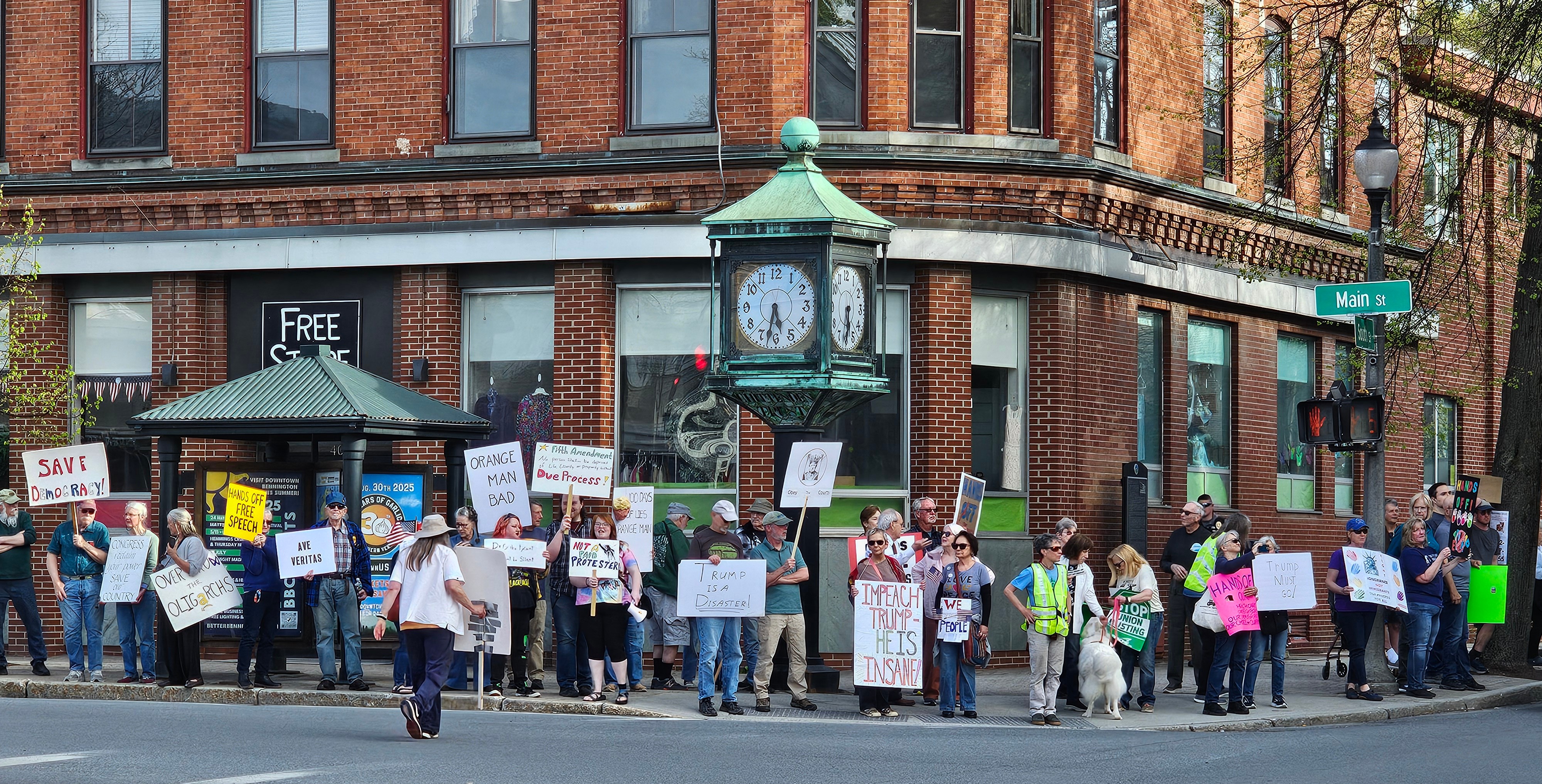 Bennington 4-corners protest