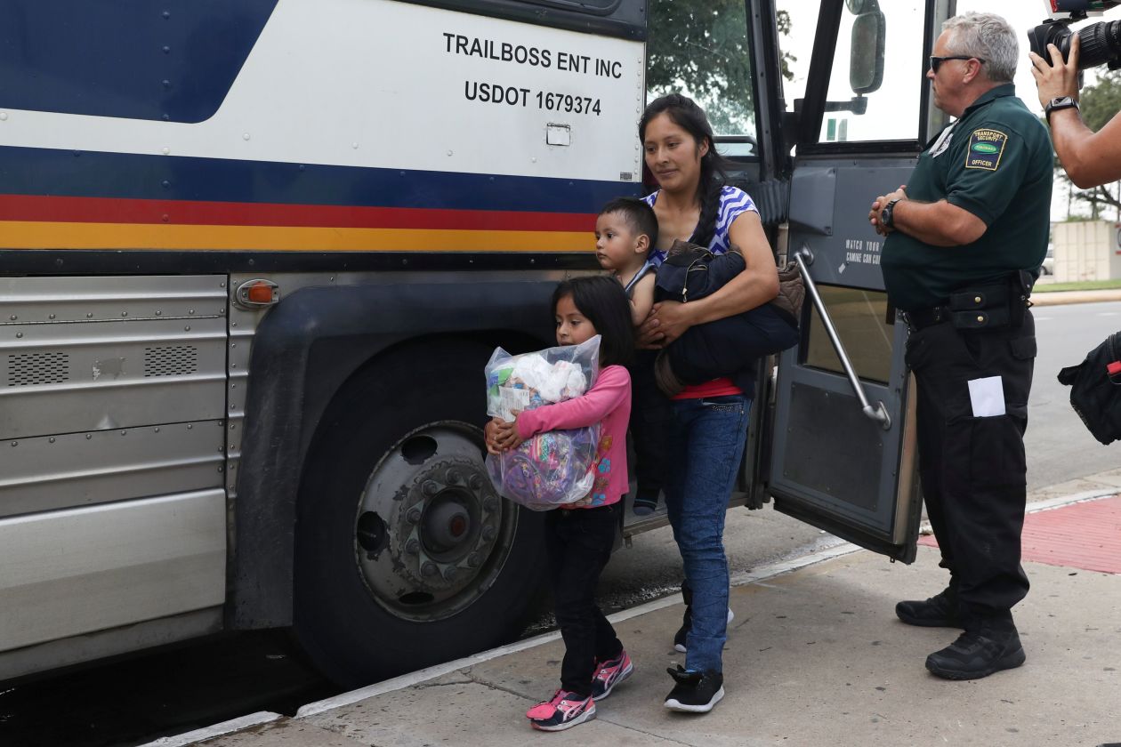 Help Migrant Families Traveling With Nothing! - Action Network