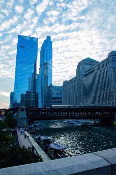 A CTA train crossing over the Chicago River