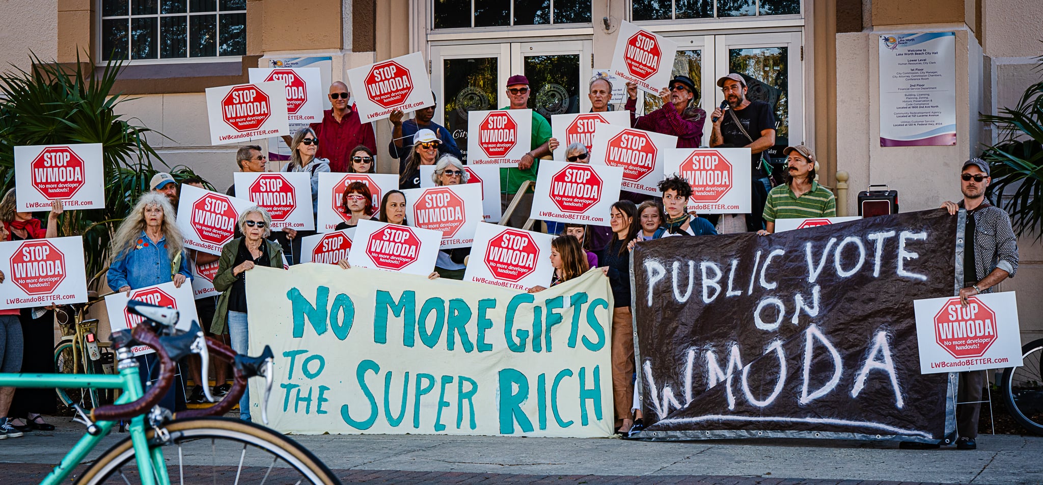 Rally in front on city hall building