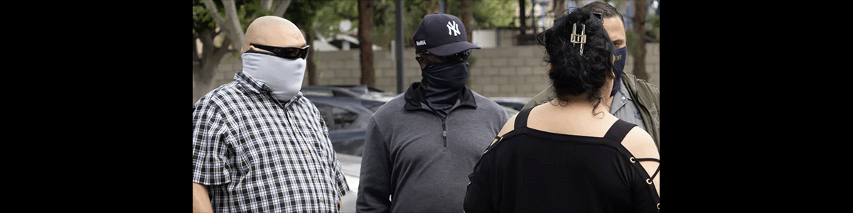 ICE agents with masks