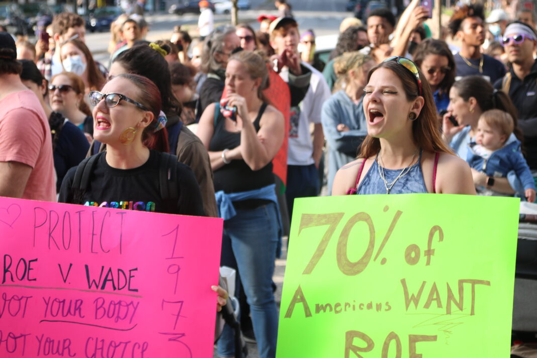 Photo of protestors defending abortion rights