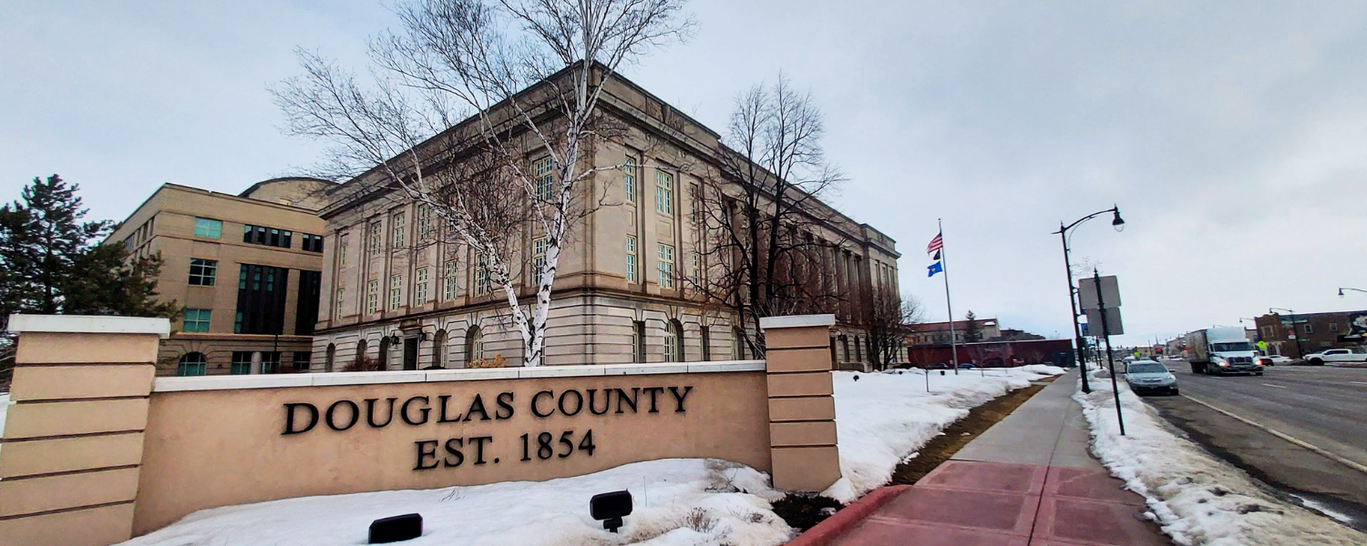 photo of the Douglas County Courthouse
