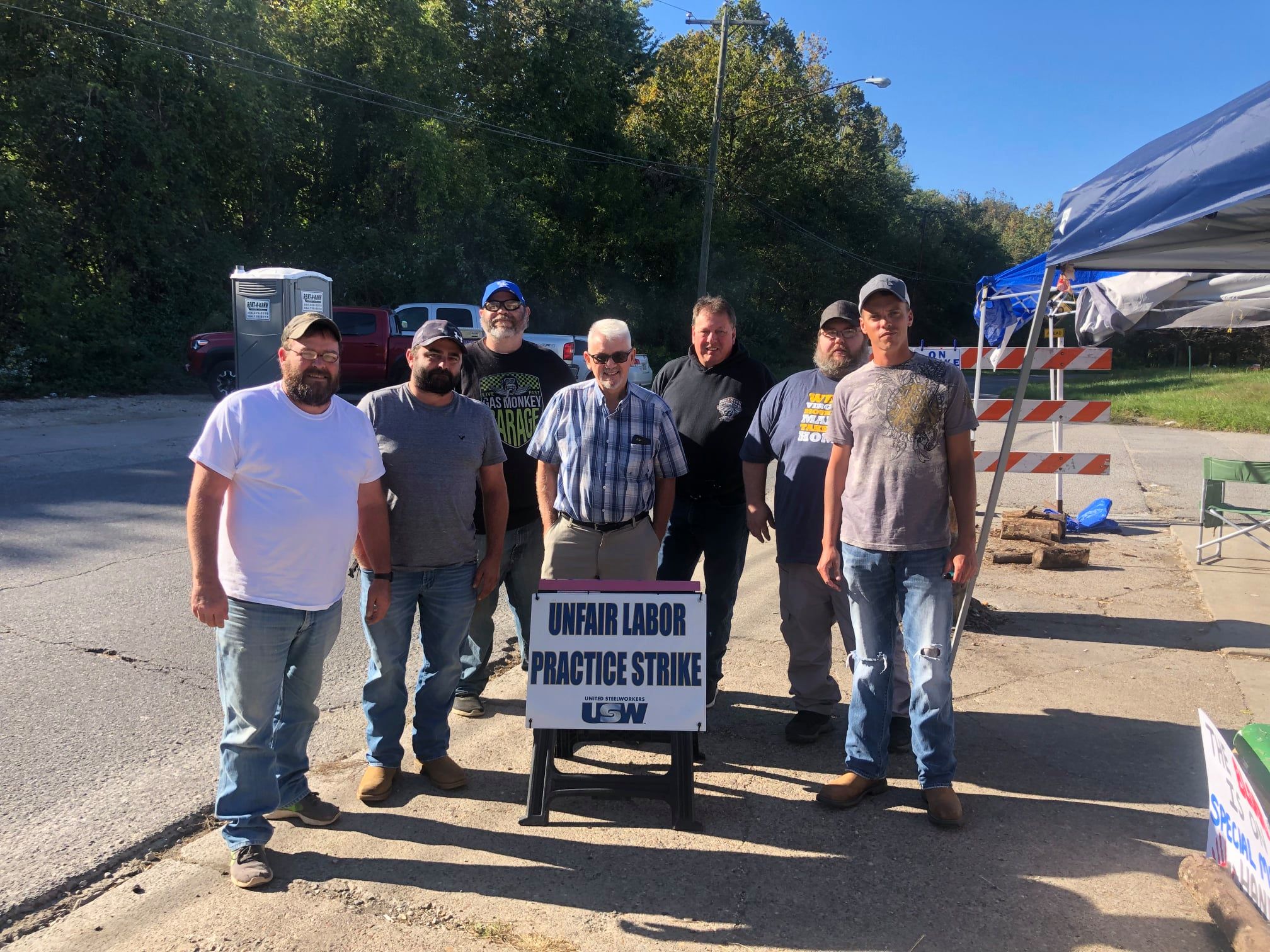 Pledge your solidarity with Striking Steelworkers at Special Metals