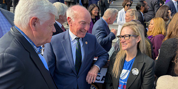 Brauth with members of Congress. Brauth with members of Congress.